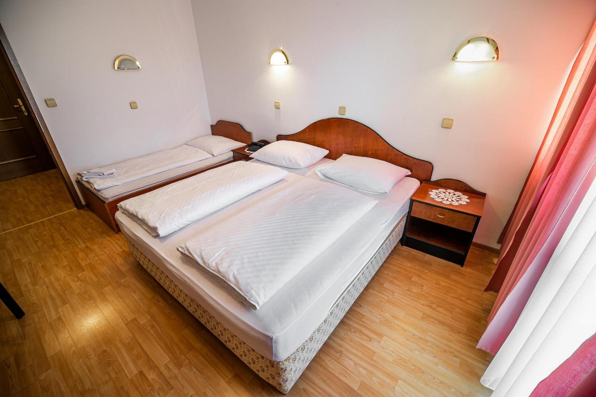 Guesthouse Leski Dvor Lesce  Phòng bức ảnh