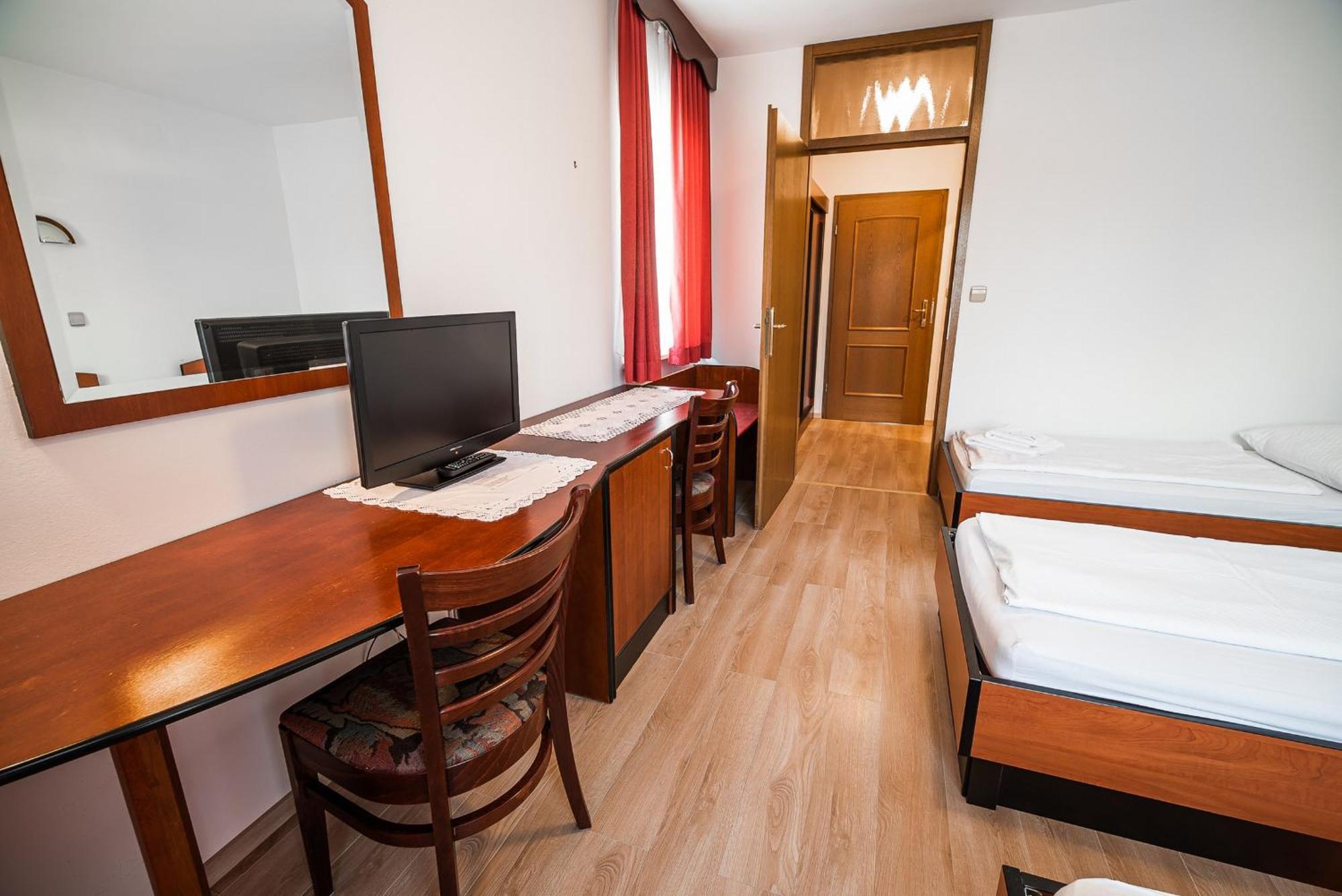 Guesthouse Leski Dvor Lesce  Phòng bức ảnh