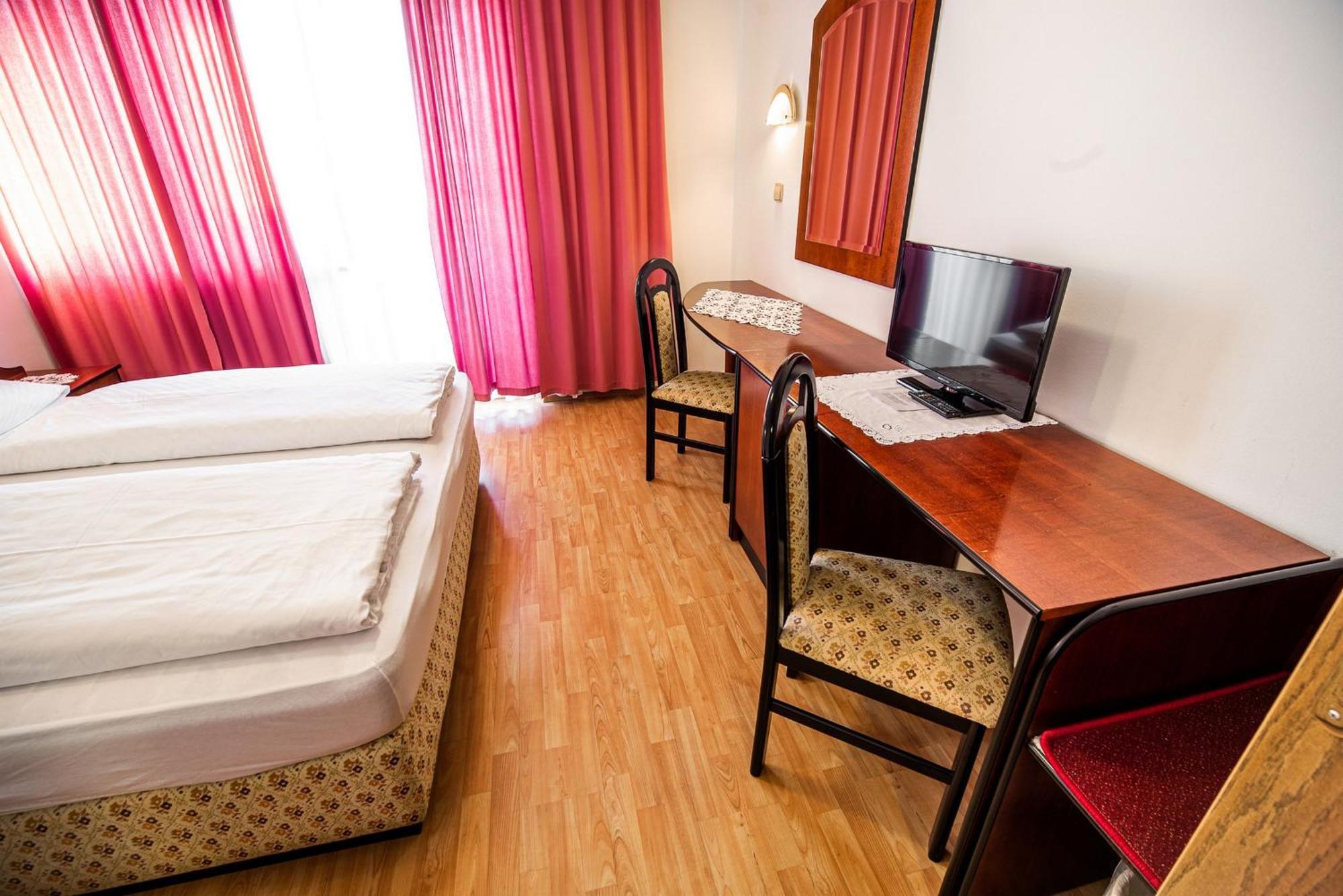 Guesthouse Leski Dvor Lesce  Phòng bức ảnh